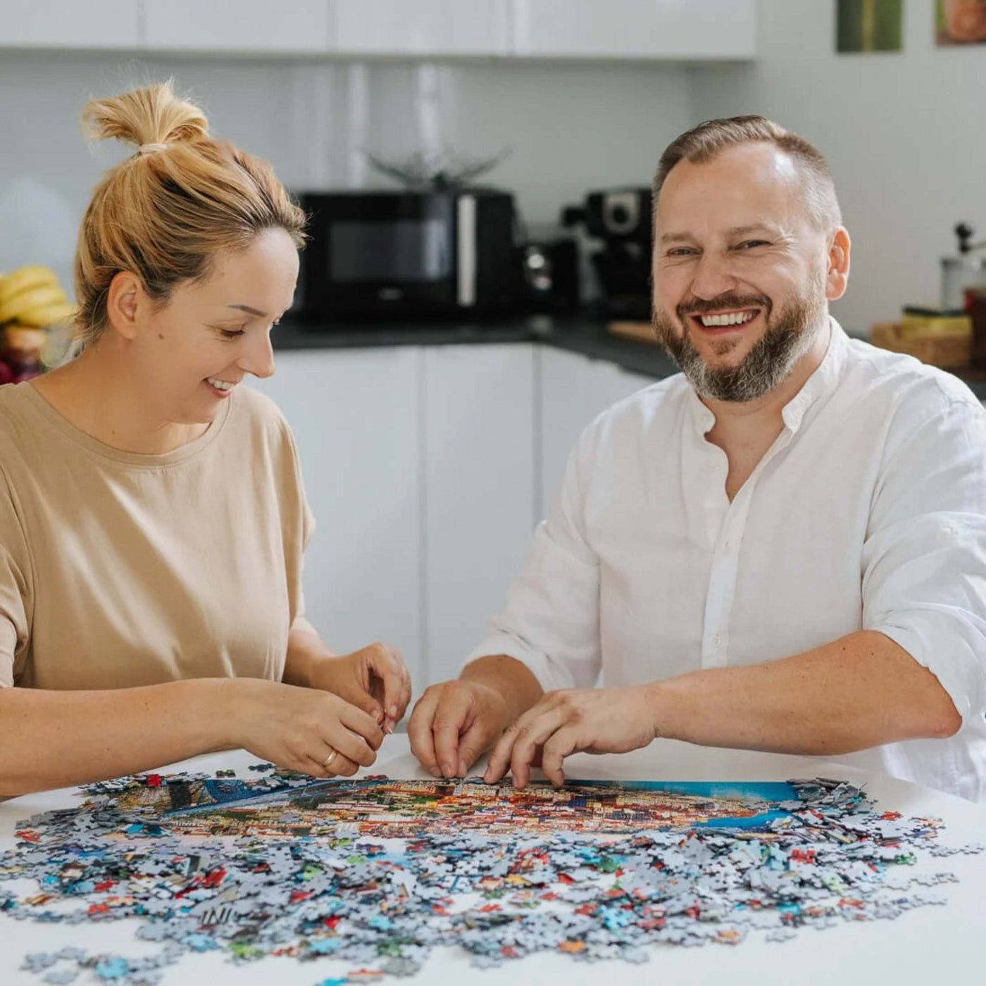 Trefl Red Seattle Skyline 1000 Piece Puzzle
