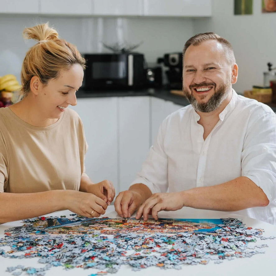 Trefl Red 1000 Piece Puzzle - Seattle Skyline