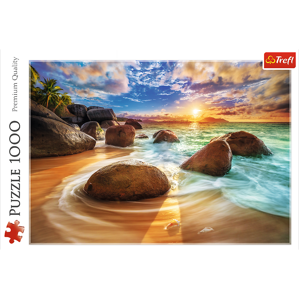 Trefl Red 1000 Piece Puzzle - Samudra Beach, India